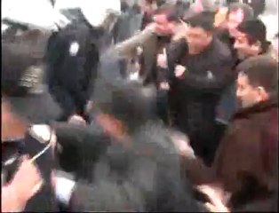 Bartın Polisi İle Protestocu Polisler Arasında Çatışma Çıktı