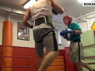 Mateusz Masternak na sparingach w klubie Gym-Fight