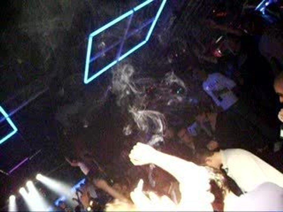 retro closing at cherry moon