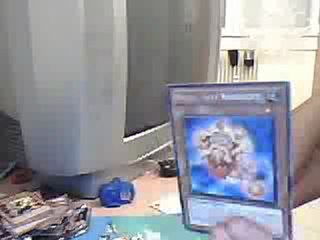 présentation de carte yu-gi-oh