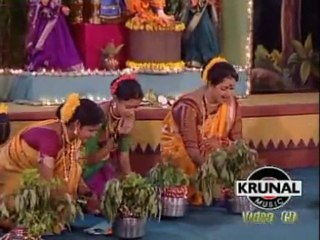 Marathi Song - Chala G Sayano - Ganpatichya Lagnachi Aali Varat