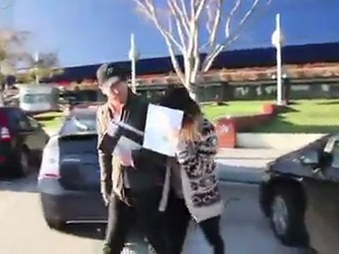 SNTV - Drew Barrymore is Engaged!