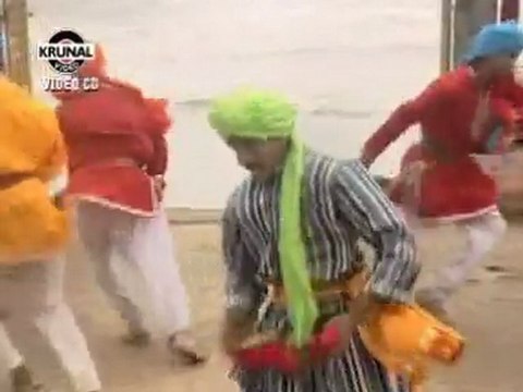 Ganesh Chaturthi Songs - Bola Ho Bola Bapa Morya - Sare Gavuya Bapa Morya