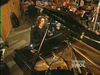 Josh Groban  AOLS essions  "Recuerdas cuando llovía?"  2004