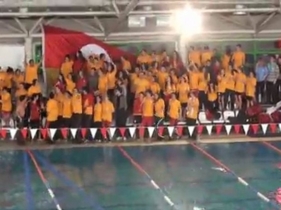 2011 TR Kısa Kulvar Erkekler Açık Yaş 4x50m Serbest yarışı ve madalya töreni