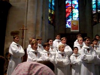 Les Petits Chanteurs à la Croix de Bois "Pueri Concinite" Crépy en Valois 02 juin 2006