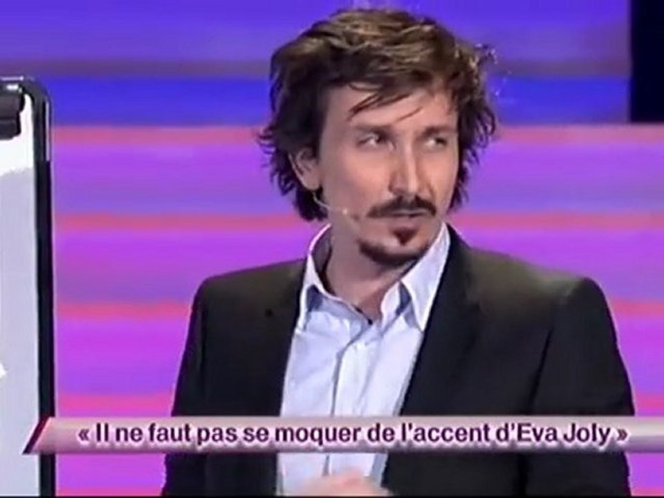 Arnaud Tsamere - Il Ne Faut Pas Se Moquer De L'Accent d'Eva Joly