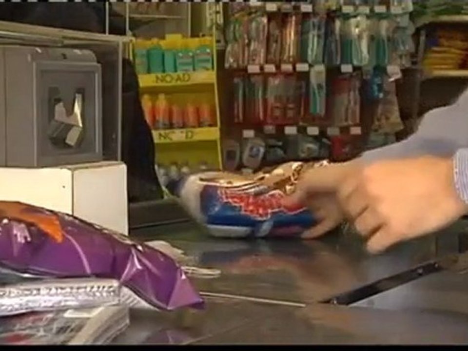 PATRICK SEBASTIEN et les anniversaires + USAIN BOLT et ses chaussures "LA ZONE TV"