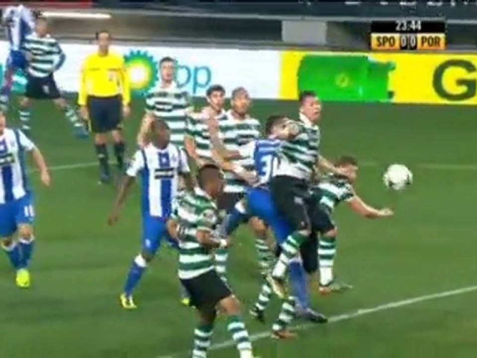 Porto hold on to unbeaten record