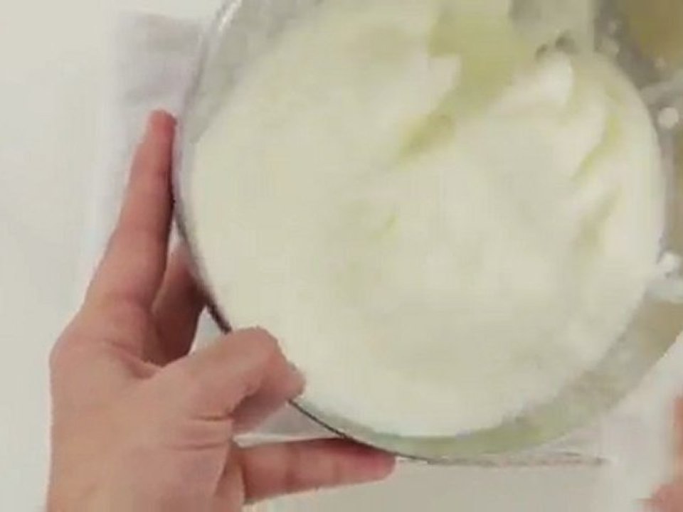 Cuisinez au Naturel - Réalisation d'une crème fouettée d'après une recette de Peter Nilsson