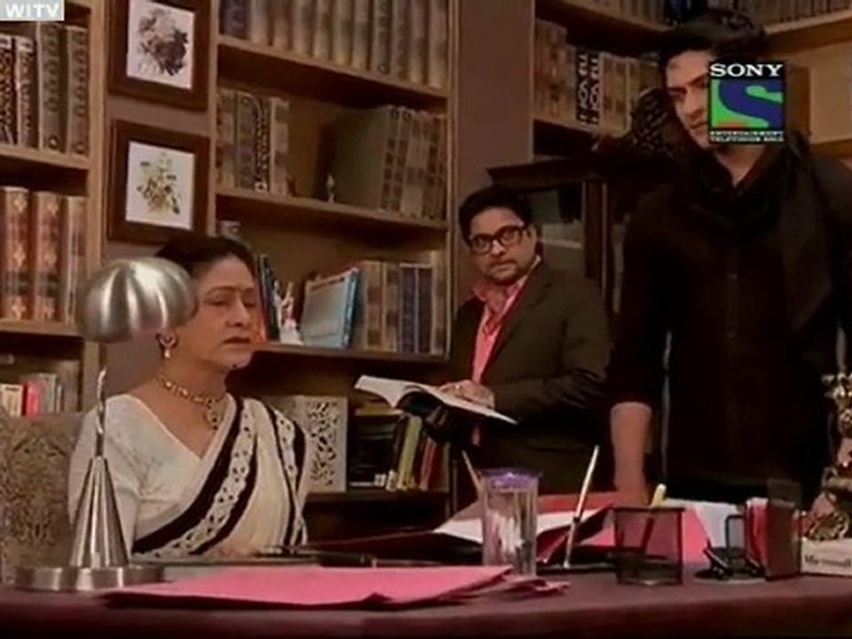 UdayVeer Scenes 19th December - Uday Teasing Manyata