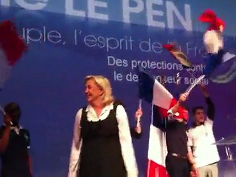 Fin du discours de Marine Le Pen à Saint Denis, le 8 janvier 2012.
