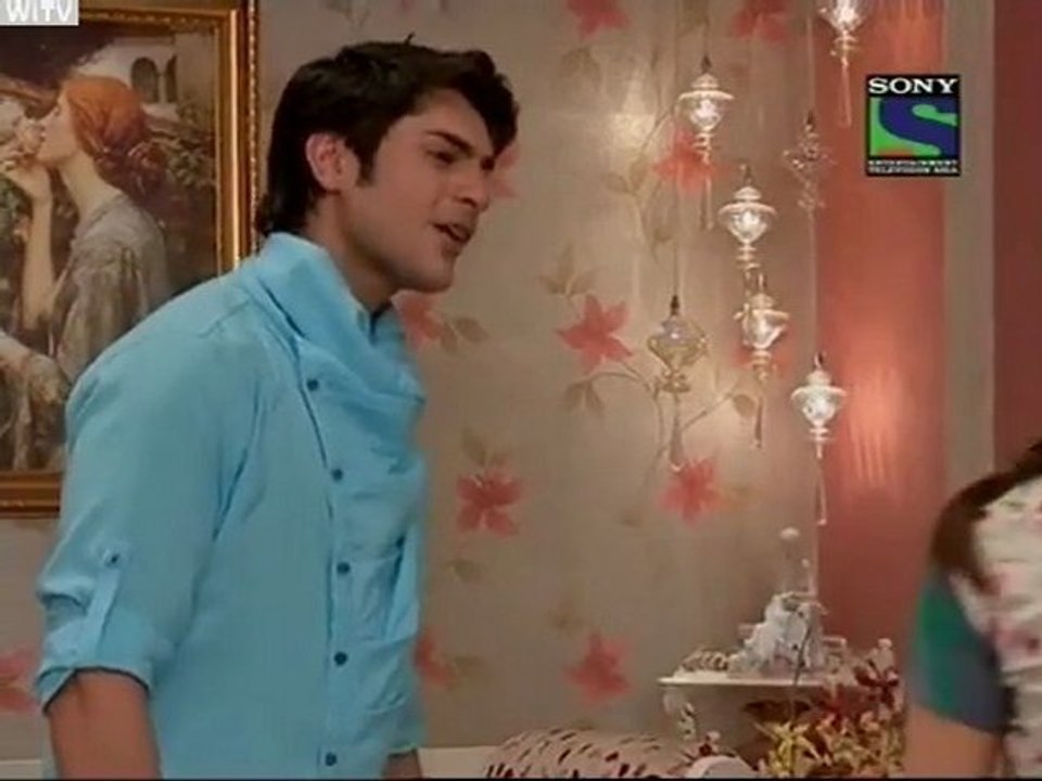 UdayVeer Scenes 30th December - Uday Trying to Make Manyata Understand