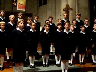 Les Petits Chanteurs à la Croix de Bois Crépy en Valois le 02 juin 2006"La Chanson de Solveig" de A. Grieg  (folklore Autrichien)