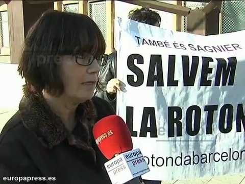 Protesta por las obras de un edificio en Barcelona