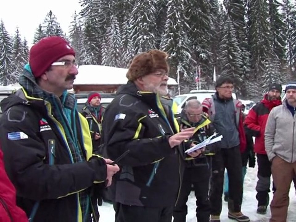 Epic husky race begins in French Alps