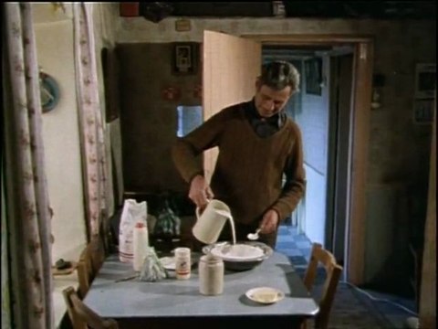 Disk 5 - Donegal Weavers hands from rte tv ireland