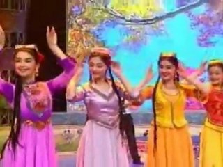 UYGHUR FOLK MUSİC AND DANCE