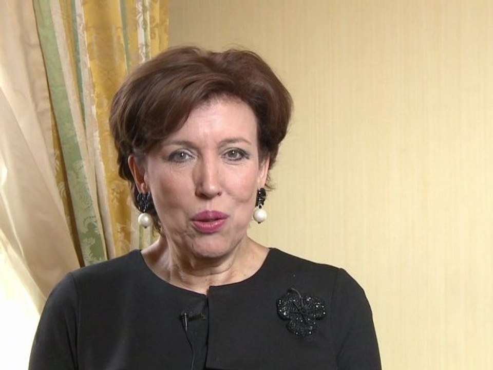 Les voeux de Roselyne Bachelot, ministre des solidarités et de la cohésion sociale aux lecteurs d'agevillage.com
