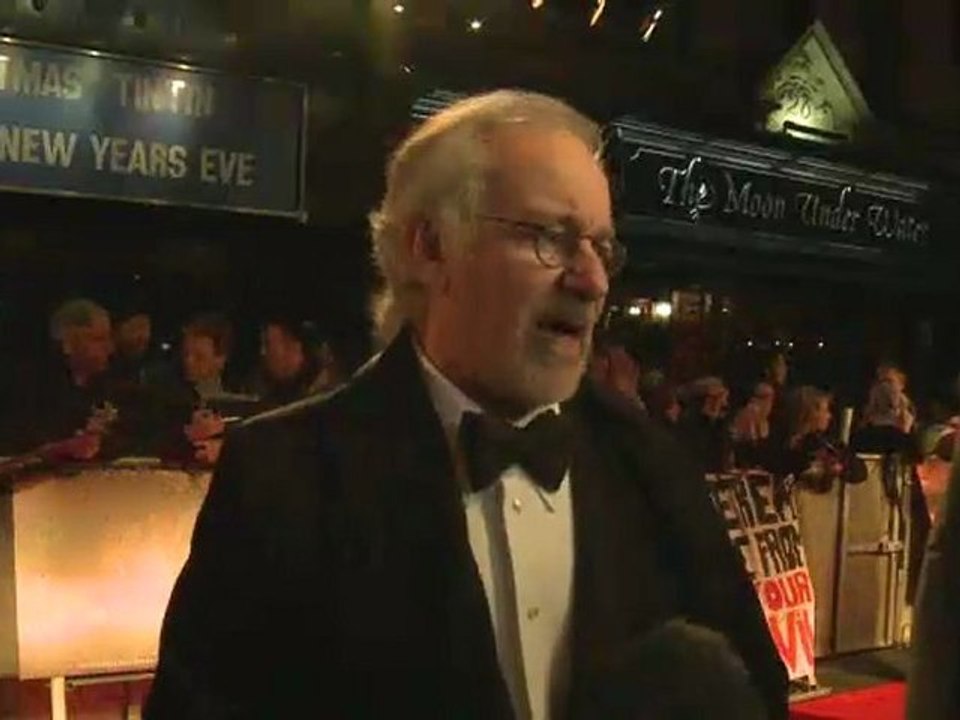 Steven Spielberg présente "Le Cheval de Guerre" à Londres,