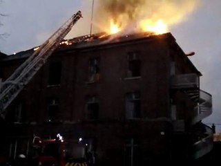 Béthune : violent incendie à la maison des syndicats