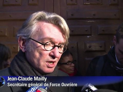 Hollande reçoit les syndicats pour peaufiner ses propositions