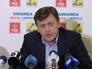 Romanian police fire teargas at protesters