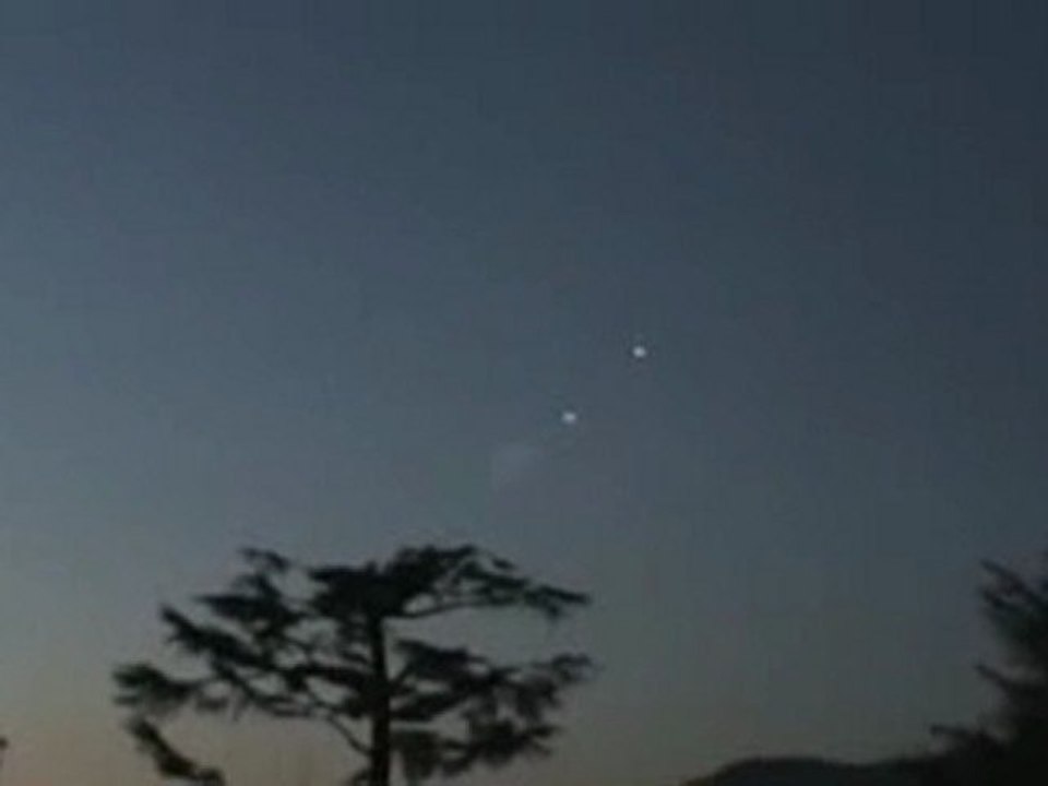 AMAZING FOOTAGE UFO OVNI JAN 7 2012 CHECK THIS ONE OUT Mount Bisbino Italy