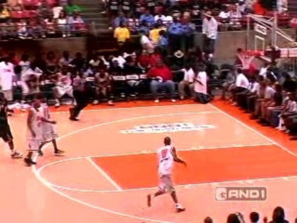 AUT Dunk 720 degrés