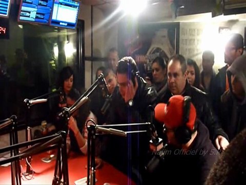 Najim & Isleym Tu mérites mieux live Skyrock (2011)