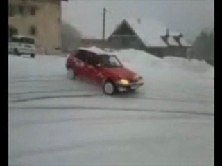 Peugeot 205 drift !
