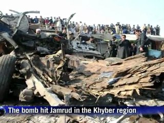 Bomb kills dozens in Pakistan's worst attack in months
