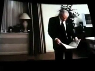 Ron Paul meets Gay Guy in Hotel Room