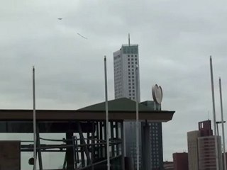 Rotterdam semalarında 'ALLAH VARDIR'  yazısı