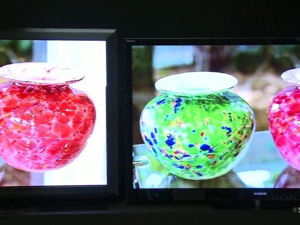 New Sony Crystal LED Display Technology FIRST HANDS ON