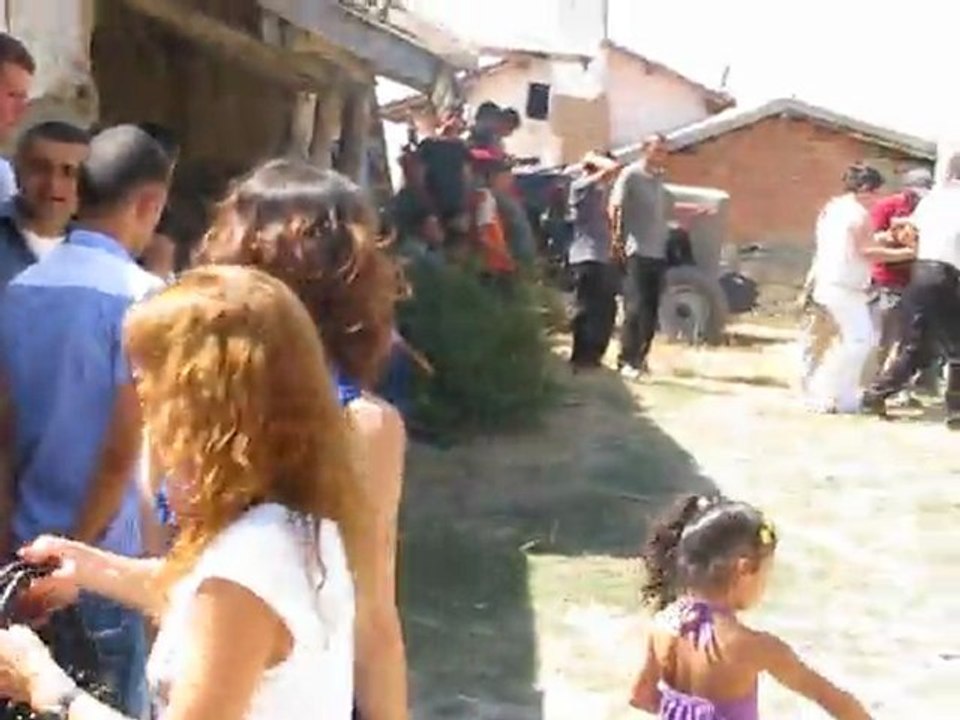 Kayı Köyü,Harman Bayram sabahı 2011