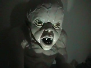 Le Monstre est vivant bande annonce vf