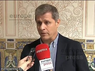 Debe cumplir acuerdos aprobados por el pleno