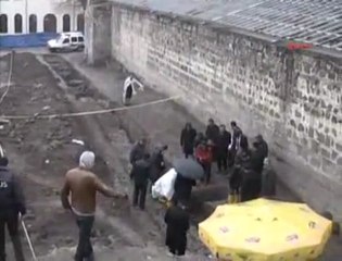 JİTEM'in Bahçesinde İnsan Kemikleri Bulundu