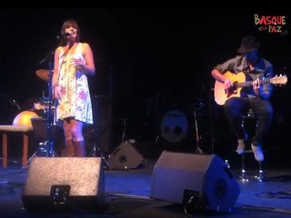 "Lau Teilatu" - Anne Etchegoyen - Concert Eysines Nov 2011