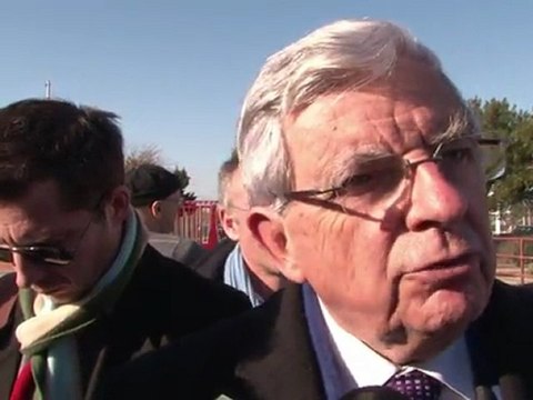 Jean Pierre Chevènement visite le site Arkema de Fos-sur-Mer