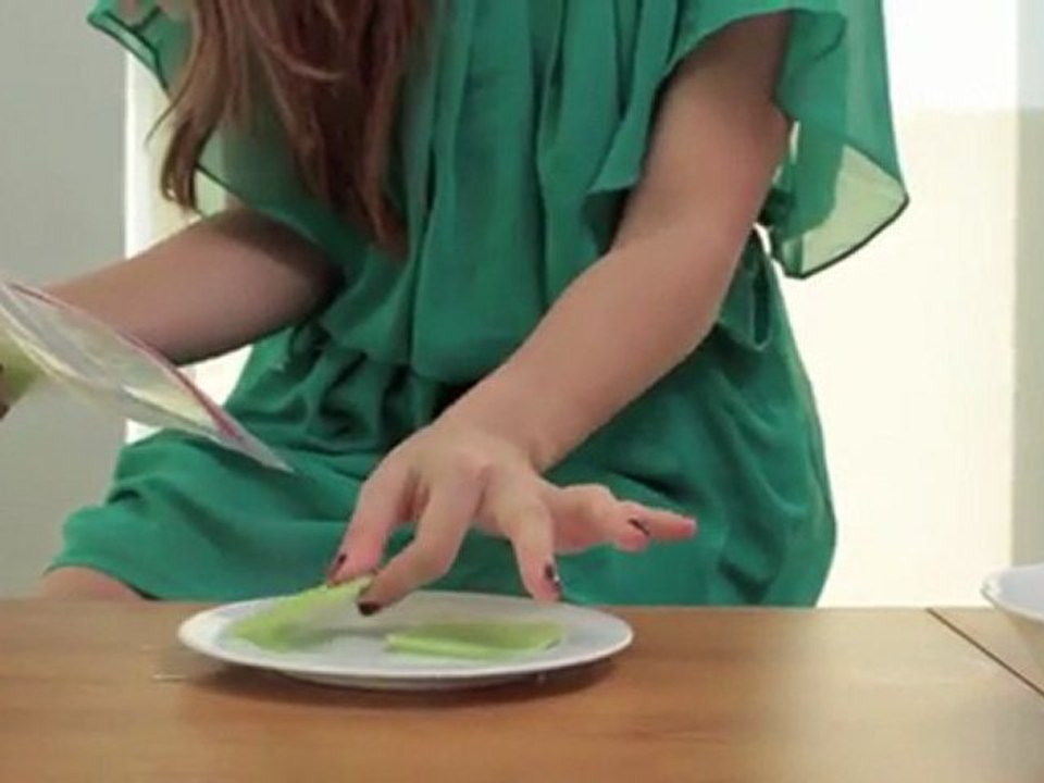 DIY Ice Cucumber Pads (bye bye puffy eyes)