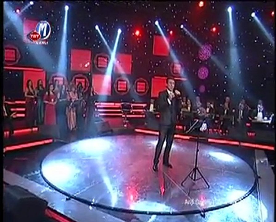 Arif Özgülüş ~ Gönlüm Yaralı Bilmiyorum Yâr Bana N'oldu