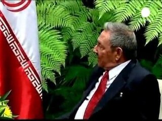 Ahmadinejad a Cuba. Omicidio dello scienziato, Iran...