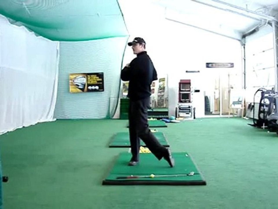 Golf Pro Lesson - Hip turn