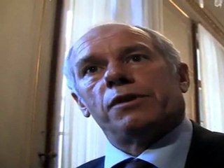 Roms : "jamais l'Etat n'a promis de faire une table ronde", Hugues Parant