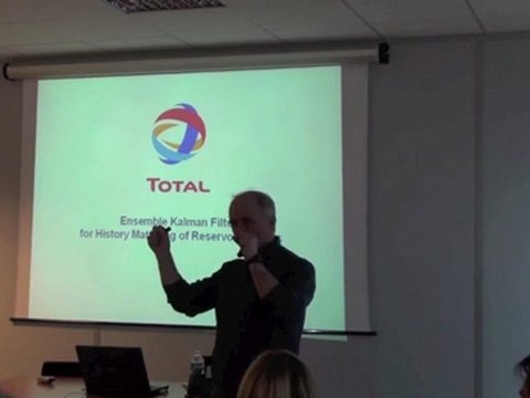 Flow in porous media: Physical, mathématical and numerical aspects