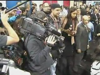 CES: Justin Bieber with dancing robot