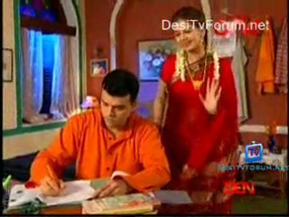 Woh Rehne Wali Mehlon Ki - 12th January 2012 Watch Online