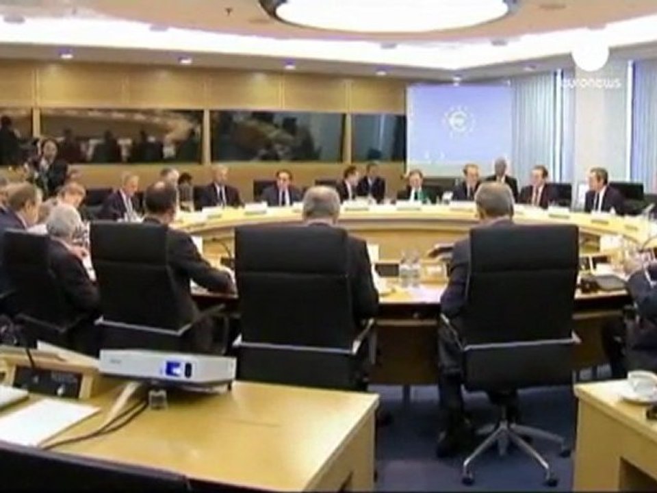 ECB holds interest rates